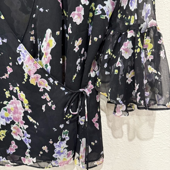 Lauren Ralph Lauren Floral Wrap Blouse Bell Sleeves Black Sheer Women’s Large - Picture 3 of 15